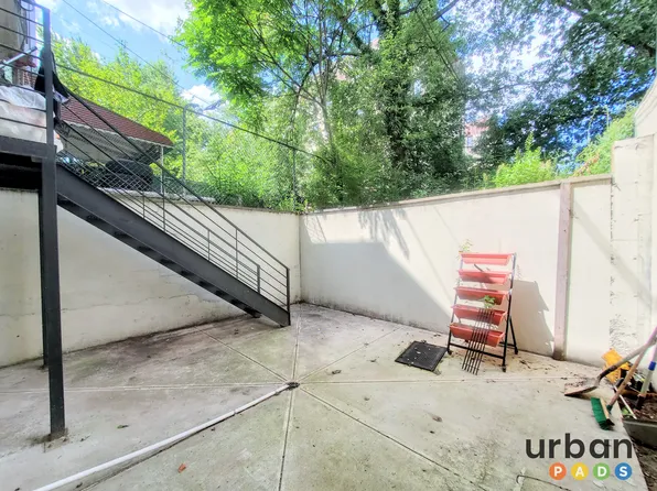 1487 Sterling Place image 1 of 11