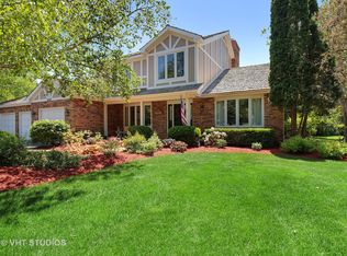 5551 River Park Dr, Libertyville, IL