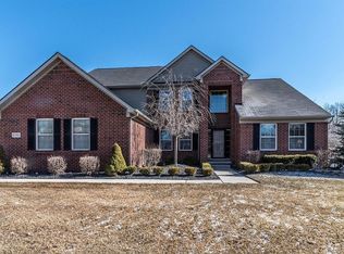 47592 Lindenhurst Blvd, Canton, MI 48188