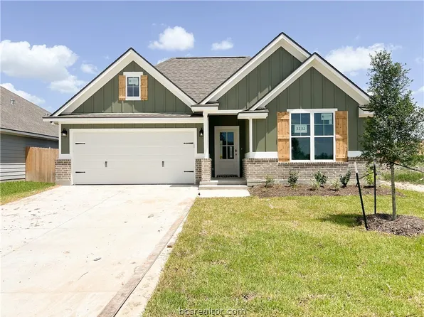 3132 Charge Ln, Bryan, TX 77808