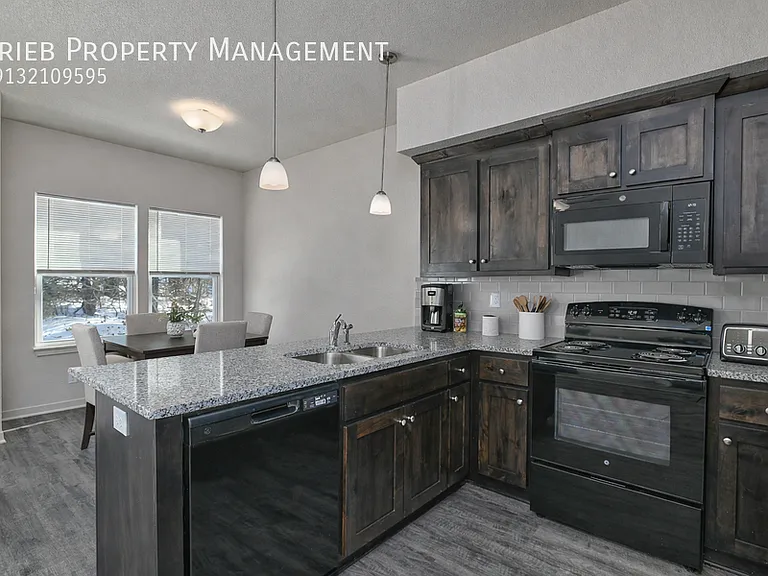 3211 N 103rd Pl #35 — Photo 8