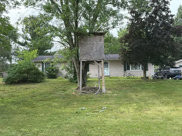 405 E South St, Wheatfield, IN 46392