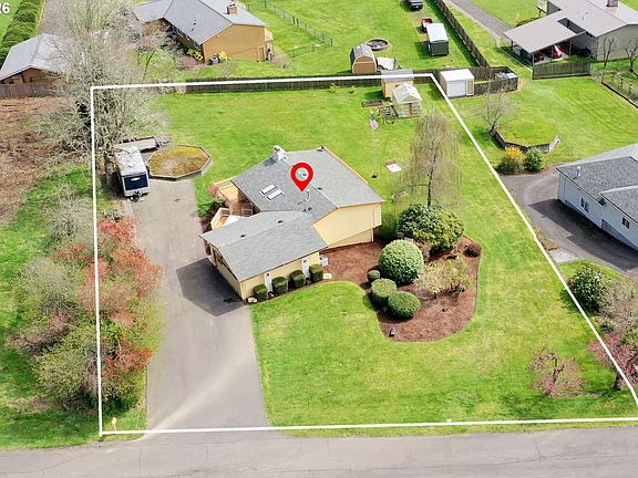 5th image of 59930 Westhill Rd