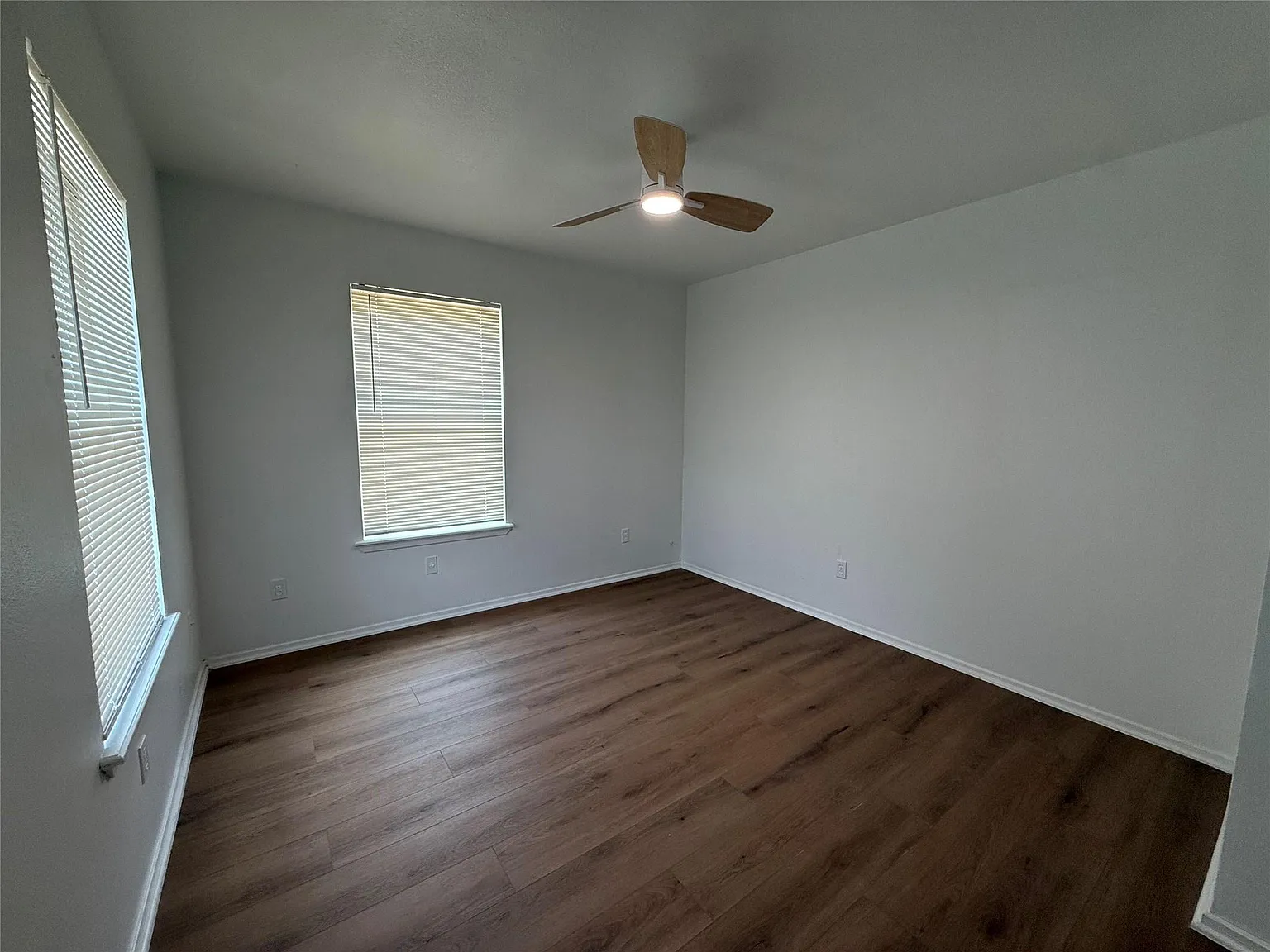 2 bed, 1.0 bath, 624 sqft, $1,400 — Photo 3