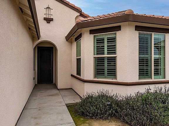 4th image of 3234 N Glacier Way