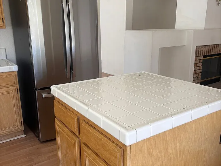 12481 Pacoima Rd — Photo 6