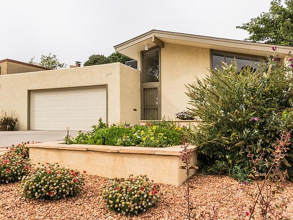 3rd image of 4522 Altura Pl NE