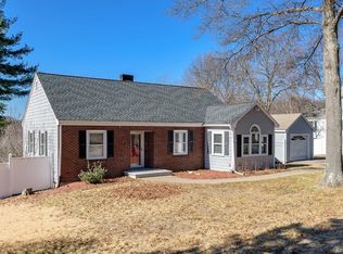 102 Grove St, Lexington, MA 02420