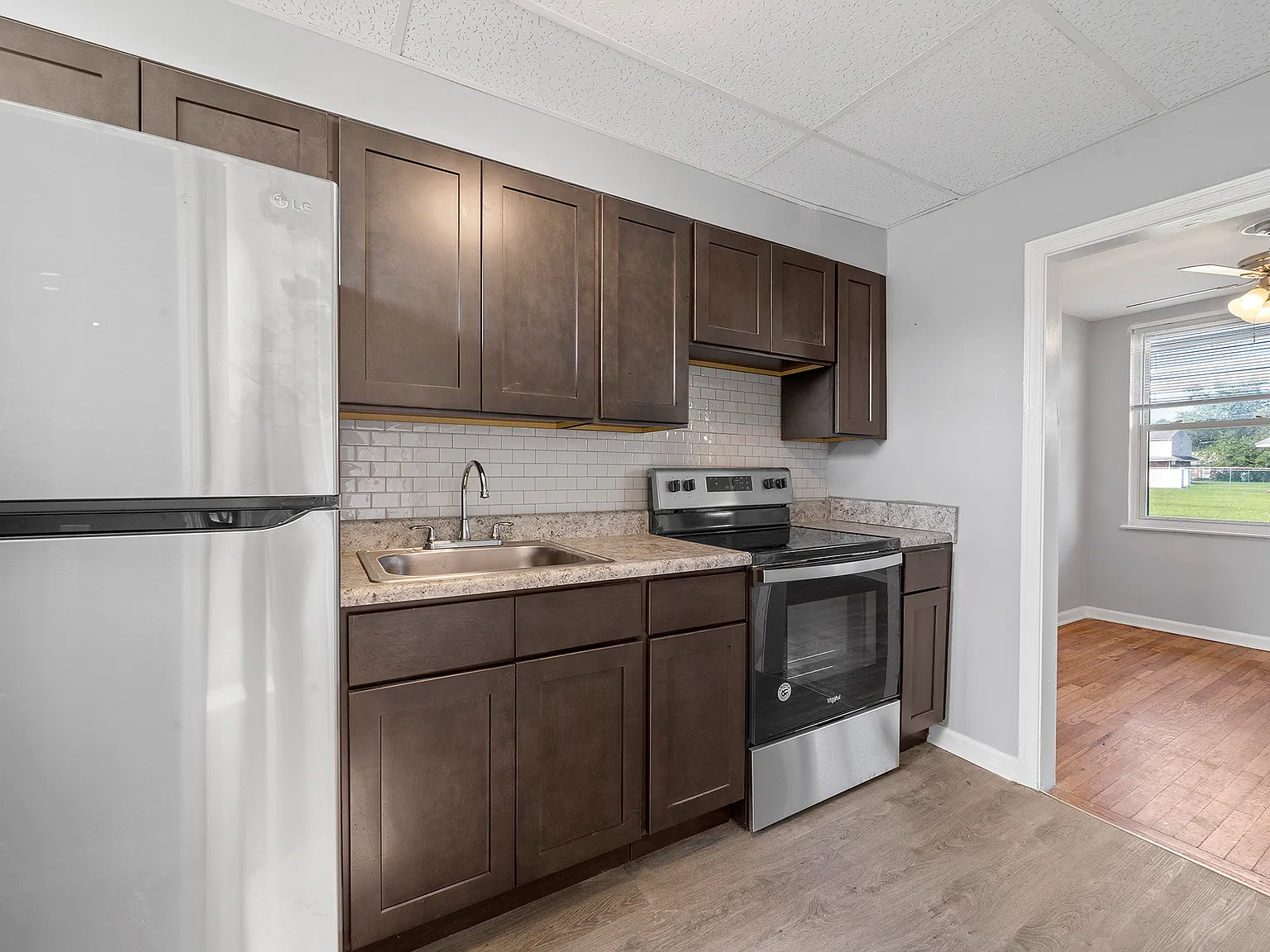 Glen Park Townhomes — Photo 3