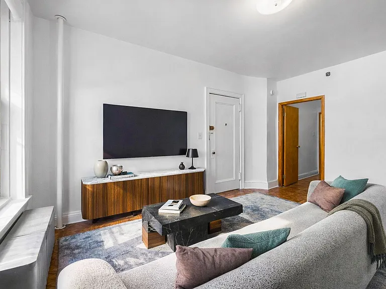 363 Edgecombe Ave #1 — Photo 1