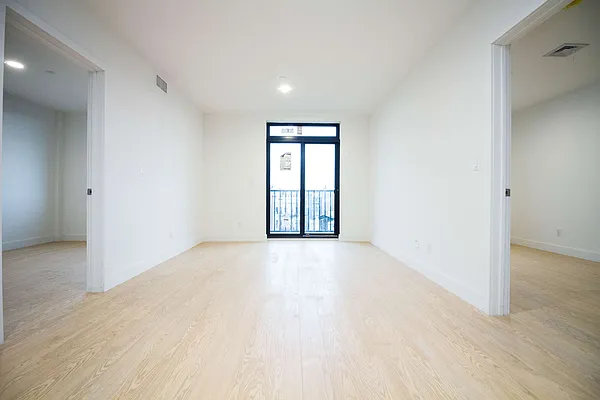 Rented by Nooklyn NYC LLC | media 22