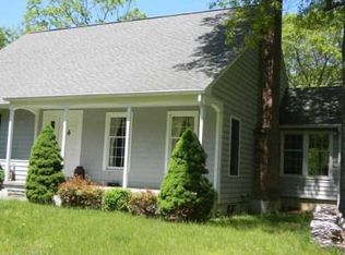 66 E Shore Dr, Clinton, CT 06413