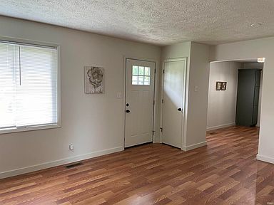 2004 W Barcelona Dr, Muncie, IN 47304 | Zillow