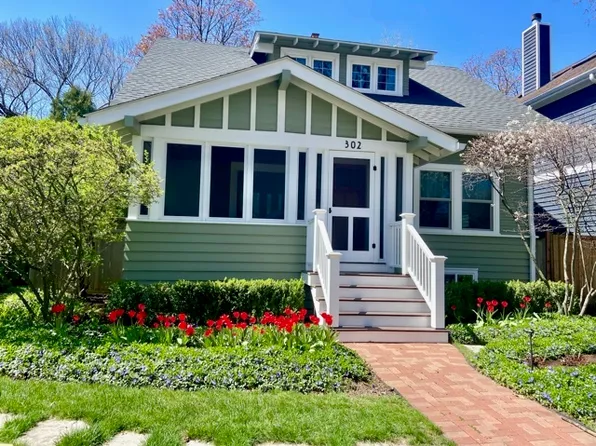 302 Walnut St, Winnetka, IL 60093