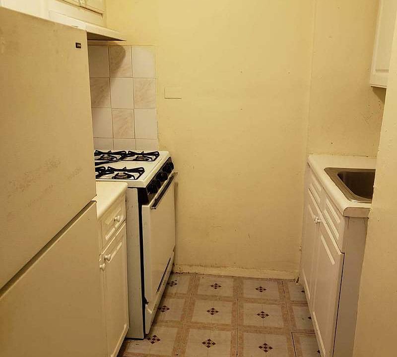 2nd image of 222 Lenox Rd APT 6M