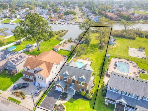 619 E Derby Drive, Oceanside, NY 11572