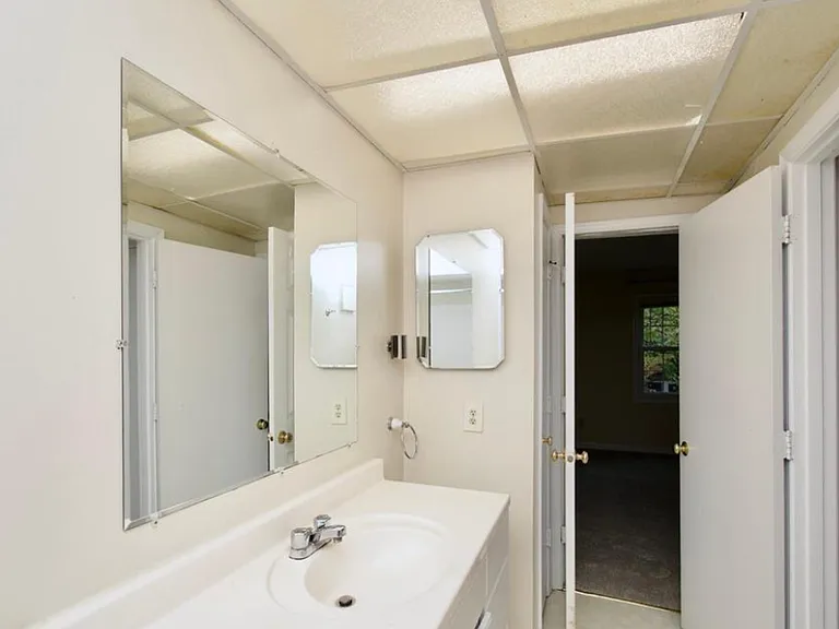 5911G Prince James Dr — Photo 9
