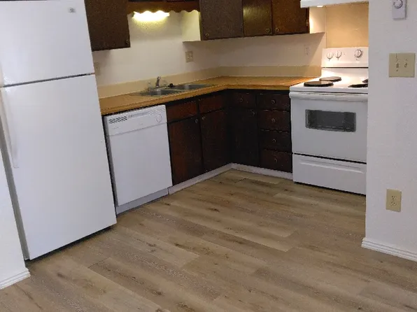 112 Lilac Way APT 5, Evanston, WY 82930