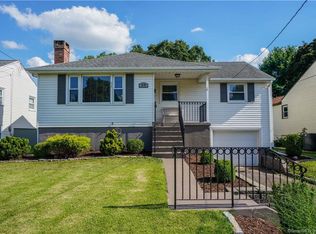 39 Crocker Ave, West Hartford, CT 06110