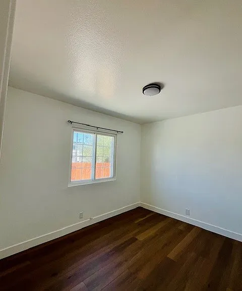 1246 W 96th St — Photo 5