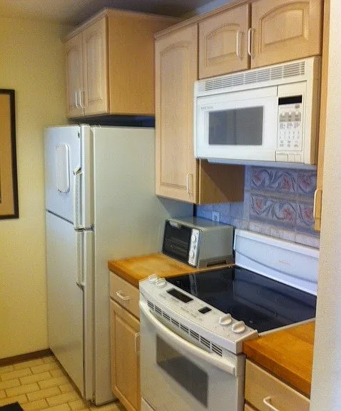 137 Benchmark Rd #307 — Photo 3