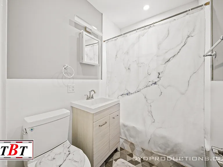 1730 E 18th St #5B — Photo 11
