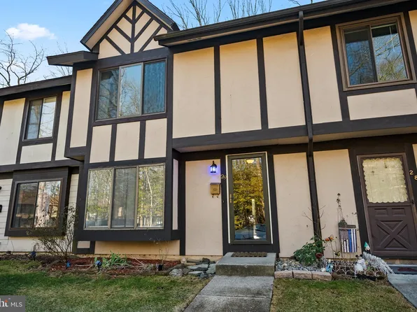 29 Sycamore Ct, Lumberton, NJ 08048
