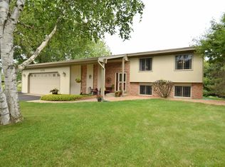 1101 Blackoaks Ct, Anoka, MN 55303
