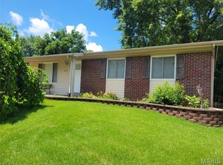 972 Marrisa Dr, Florissant, MO 63031