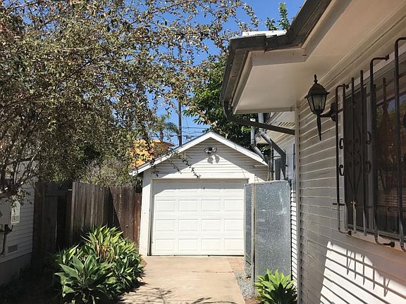 3rd image of 5064 Mansfield St