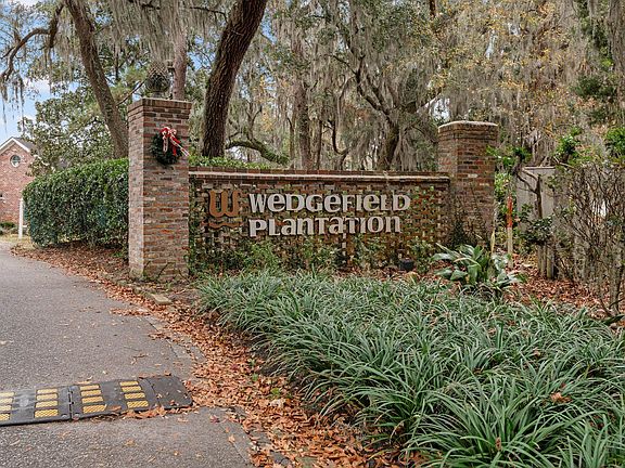 4th image of 291 Frances Parker Dr.