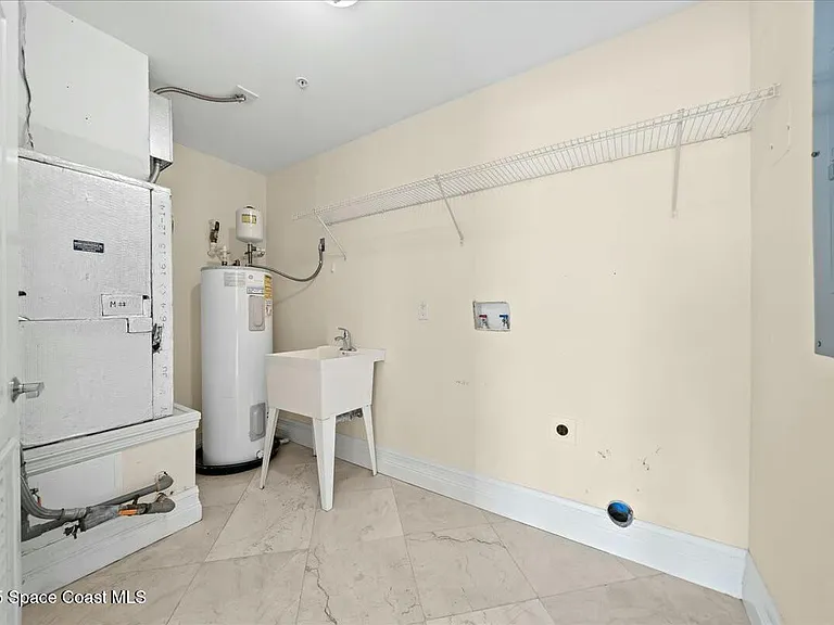 2240 Front St #104 — Photo 14