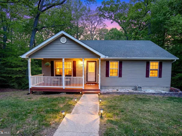 12486 Coyote Ct, Lusby, MD 20657