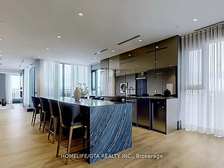 250 Lawrence Ave W #621 — Photo 15