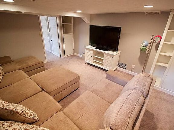 Large sectional 