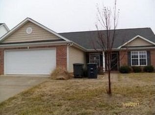 736 Eagle Point Dr, Kernersville, NC 27284