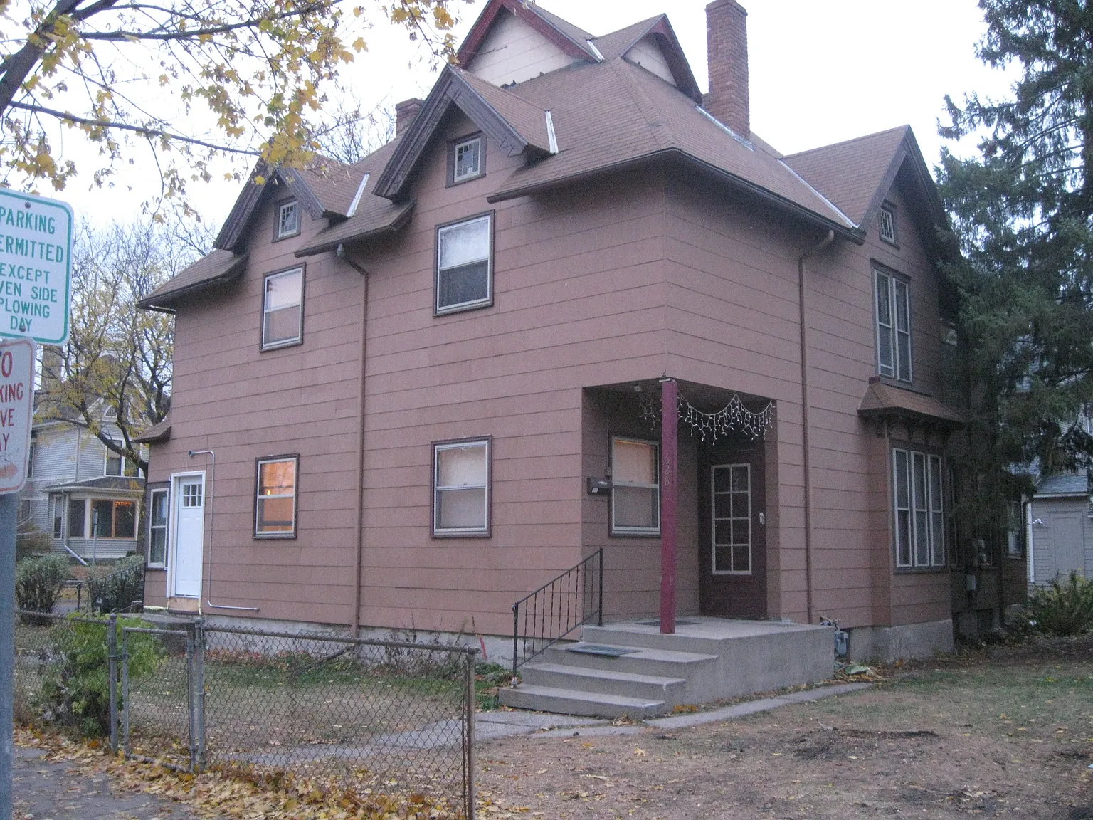 5 bed, $3,250 — Photo 1