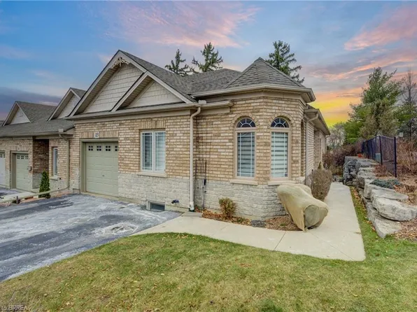 10 Cobblestone Dr #13, Brant, ON N3L 4G8