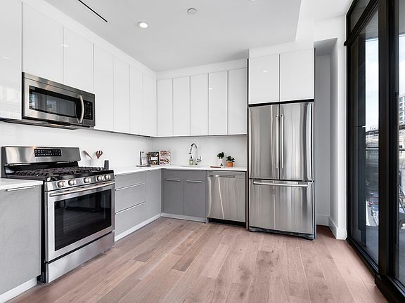 3rd image of 42-10 27th St Penthouse F
