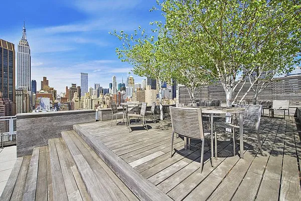 Sold by Compass | media 10