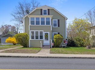 64 Oak St, Uxbridge, MA 01569