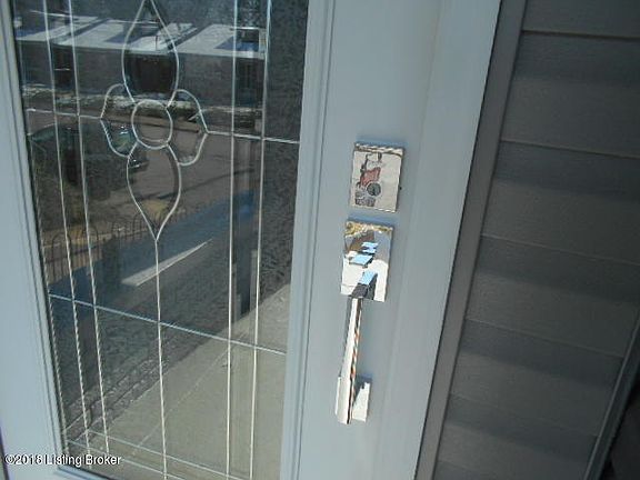 2nd image of 993 Vine St
