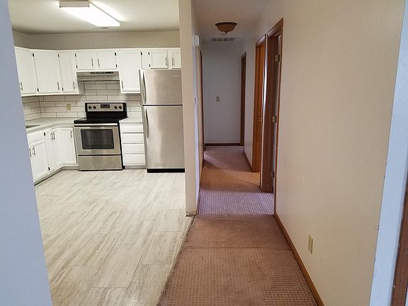 3rd image of 110-112 Westhaven Dr