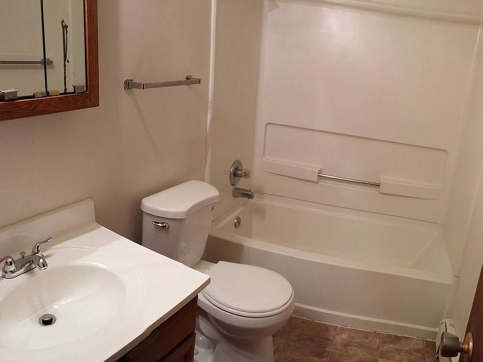 2nd image of 2800 30th St APT 12