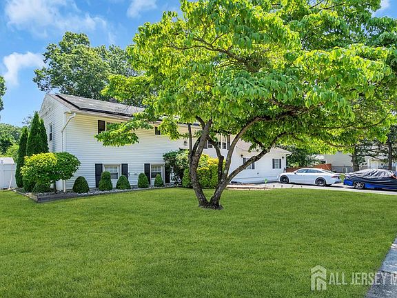 2nd image of 14 Arlington Dr
