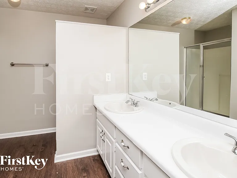 655 Pebble Blvd — Photo 13