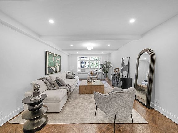 5th image of 44 E 67th St APT 3C