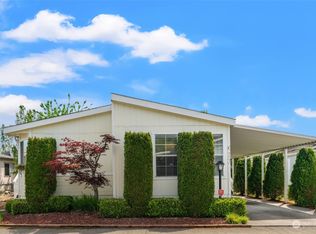 415 Lakeview Rd UNIT K27, Lynnwood, WA 98087