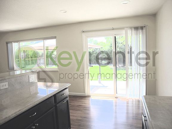 3rd image of 9024 Alderson Ave