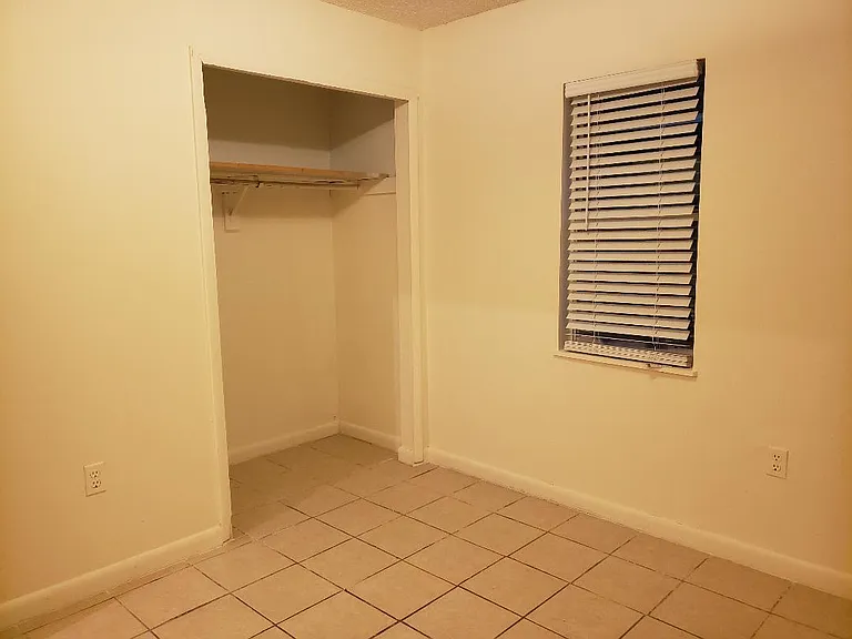 1061 Palmetto Ave #7 — Photo 7